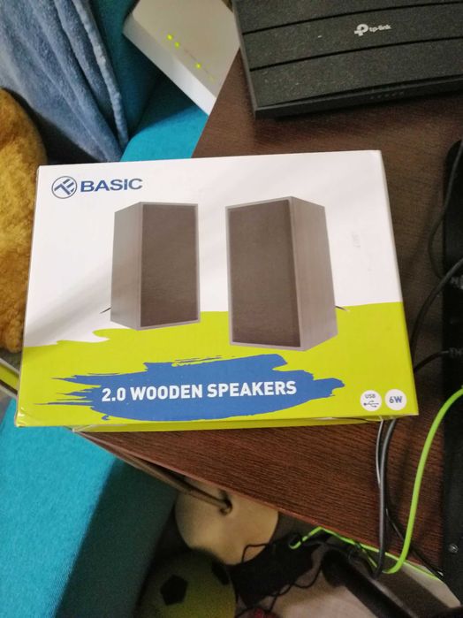 Vând camera Web marca Serioux, 2 boxe marca Basic