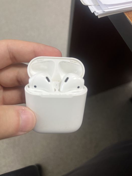 Продаю Airpods 2