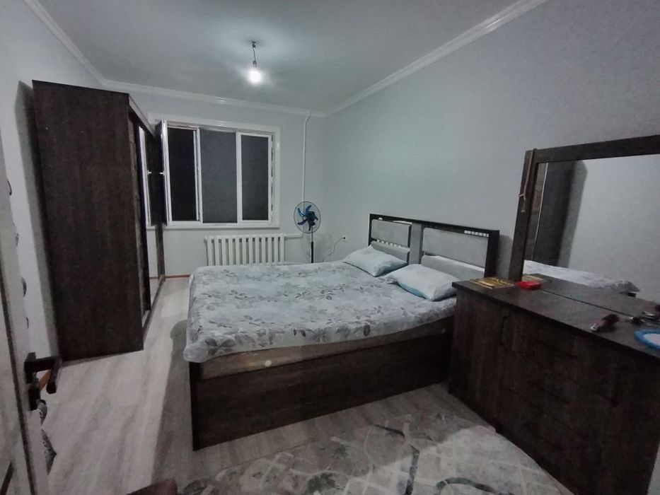 Юнусабад 8 квартал. Продается квартира 2/1/4