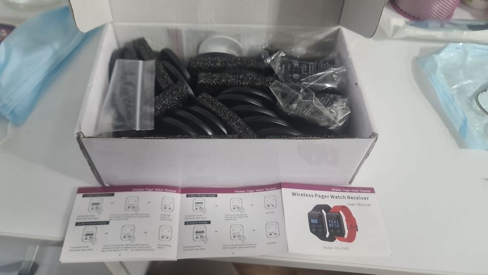 Уакирув тугмаси 2та соат сенсирли ва тугма 15 та100 доллор