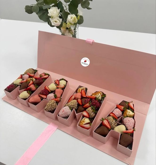 Клубника в шоколаде Мама и Ана