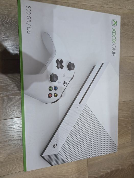 XBOX One 500GB + 1 maneta