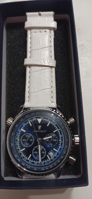 Часовник Poedagar