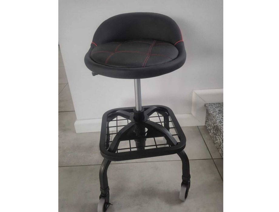 Scaun mobil cu roți Powerbuilt 150 kg, suport unelte