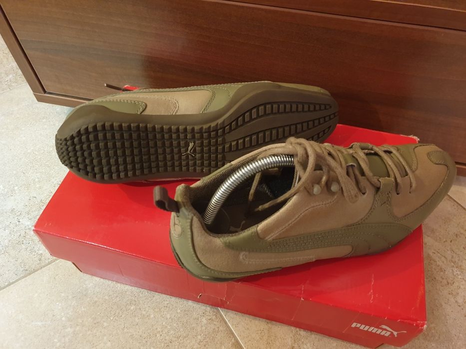 Adidasi dama Puma marimea 38