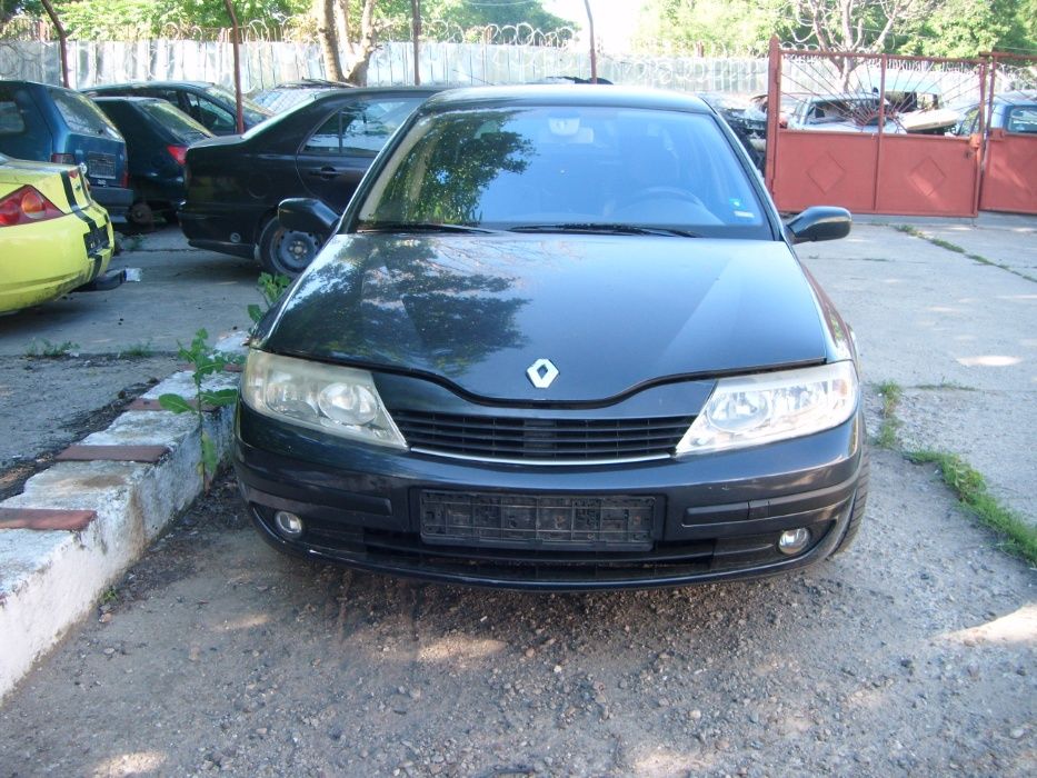 Рено Лагуна 1.9дци 120к.с.2003год.Само на части