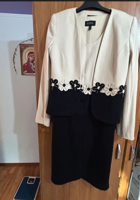 Compleu sacou+ rochie NISSA marime 44
