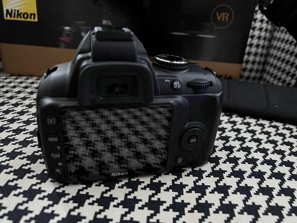 Фотоапарат Nikon D3000 18-55VR kit