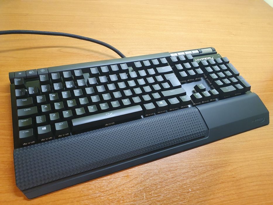HyperX Alloy Elite RGB Cherry MX Red Клавиатура