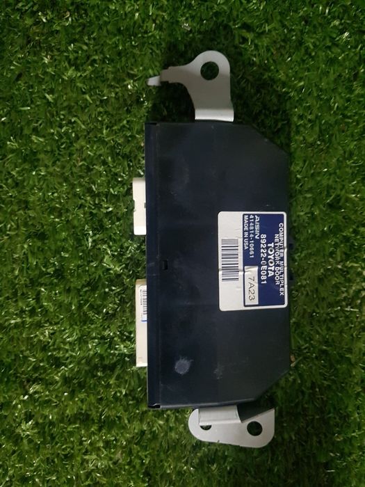 Компьютер управления дверью багажа