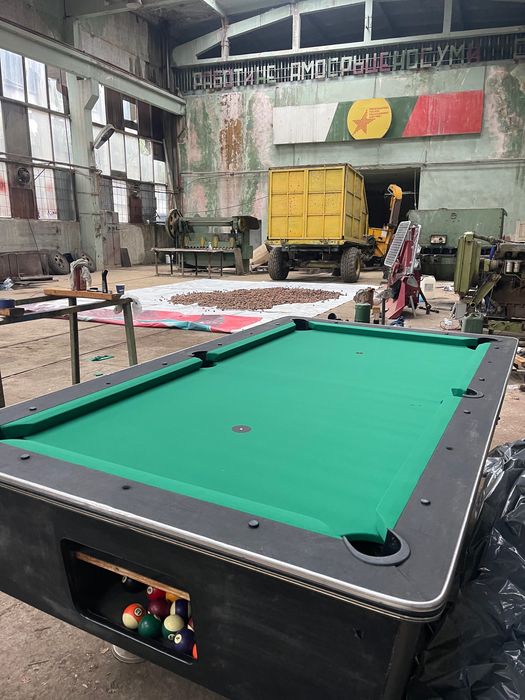 Билярд и чисто нови щеки!