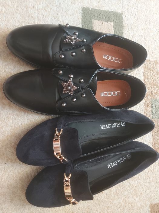 Продам женскую обувь