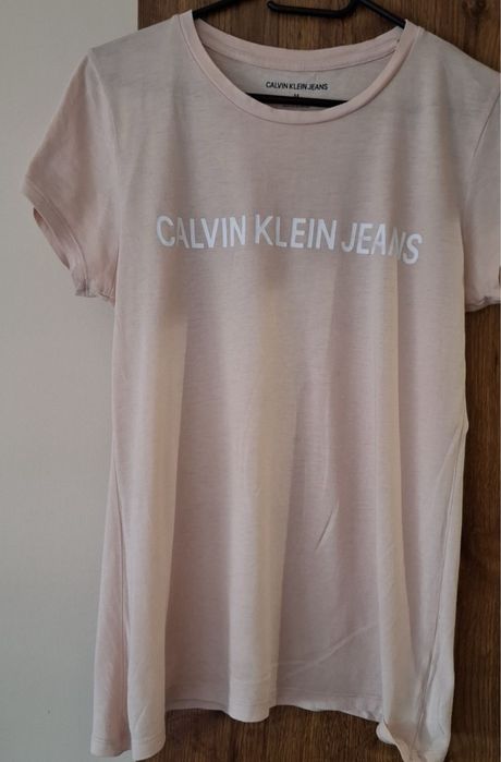 Дамска тениска Calvin Klein – размер M