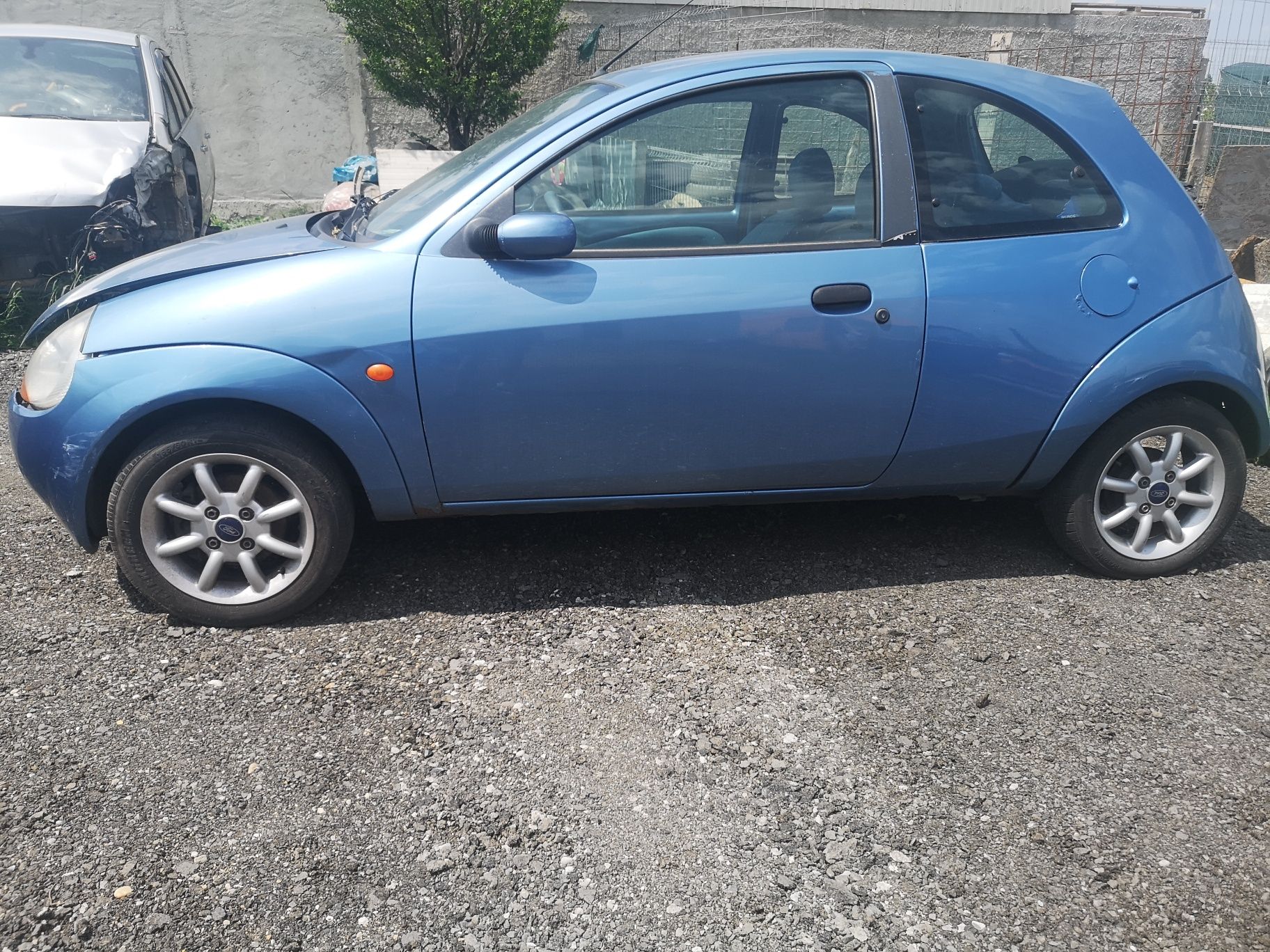 Ușă stânga dreapta ford ka 1.3 benzina Bleu