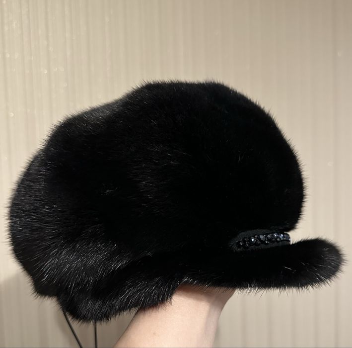 Норковая кепка черная