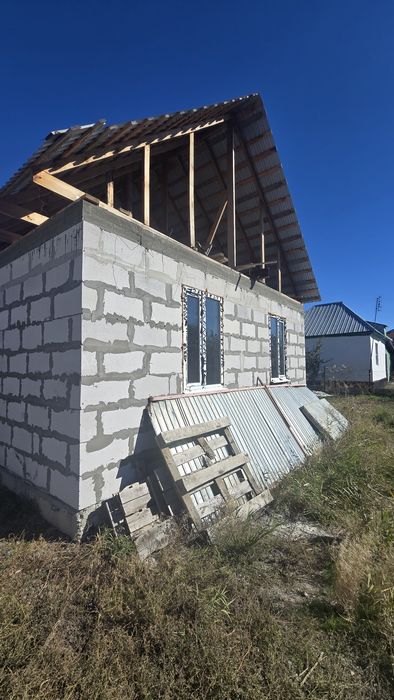 Продам дом не достройный