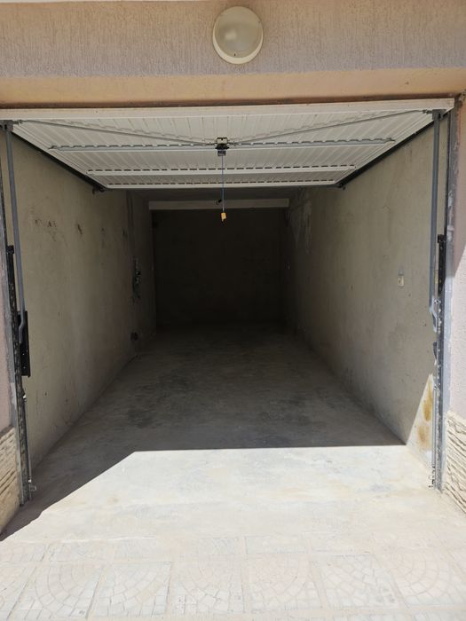 Дава се под наем Гараж / Паркомясто в Варна, Виница - 25 кв.м за 127.5 € - Снимка #2