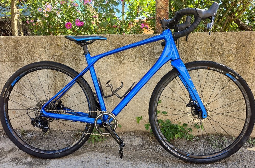Гравел Merida 1x11 Sram Apex, Хидравлични дискови Sram, проходни оси