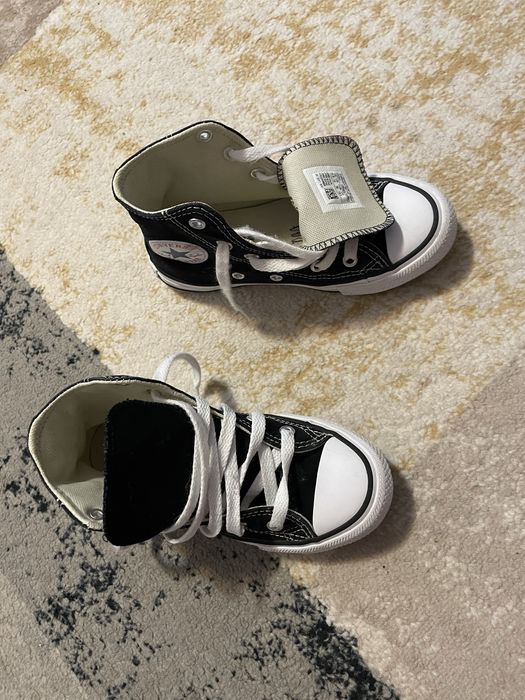 Tenisi Converse noi marimea 30