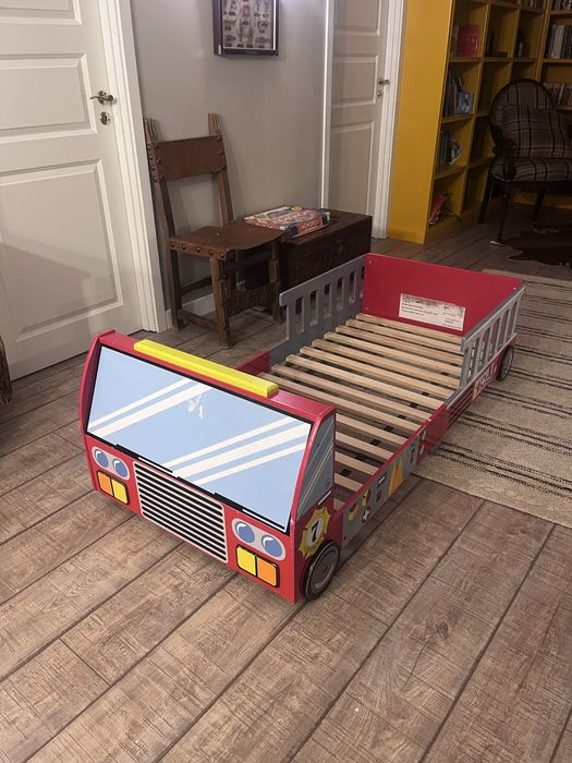 Pat pentru copii camion