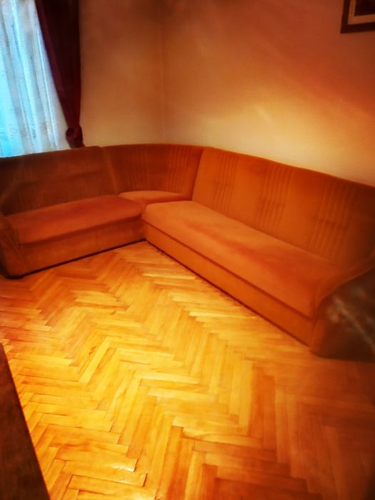 Canapea extensibila  cu ladă depozitare