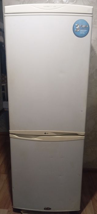 Продам б/у холодильник