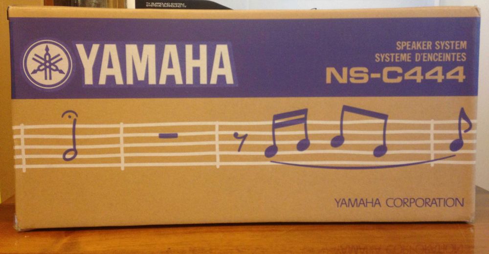 Boxa de centru Yamaha NS-C444 + difuzoare tavan/perete Yamaha NS-IC600