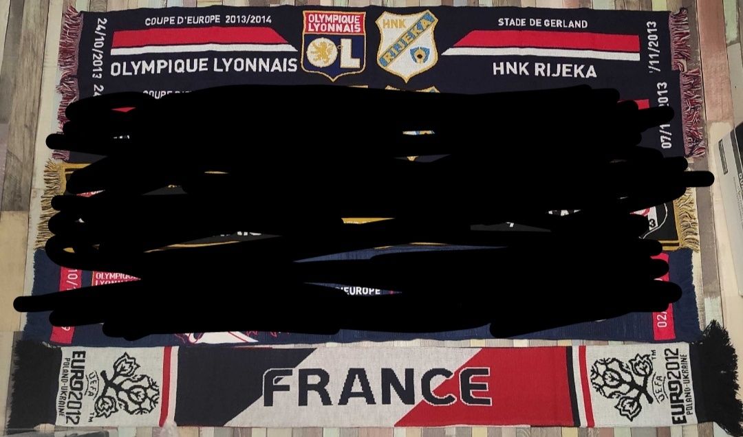 Fulare fotbal Olympique Lyonnais / Franta - noi, originale