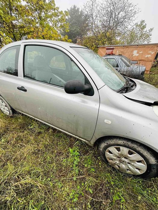 Nissan micra 2004(цяла за части)
