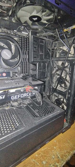Vand PC MID-HIGH End Gaming