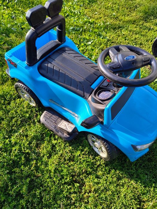 Mașinuță electrică