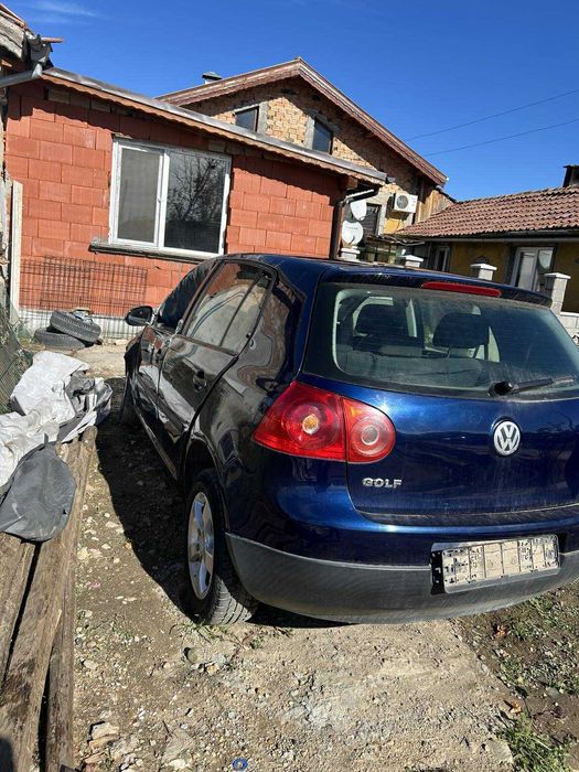 Голф 5 1.9 105кс за Части