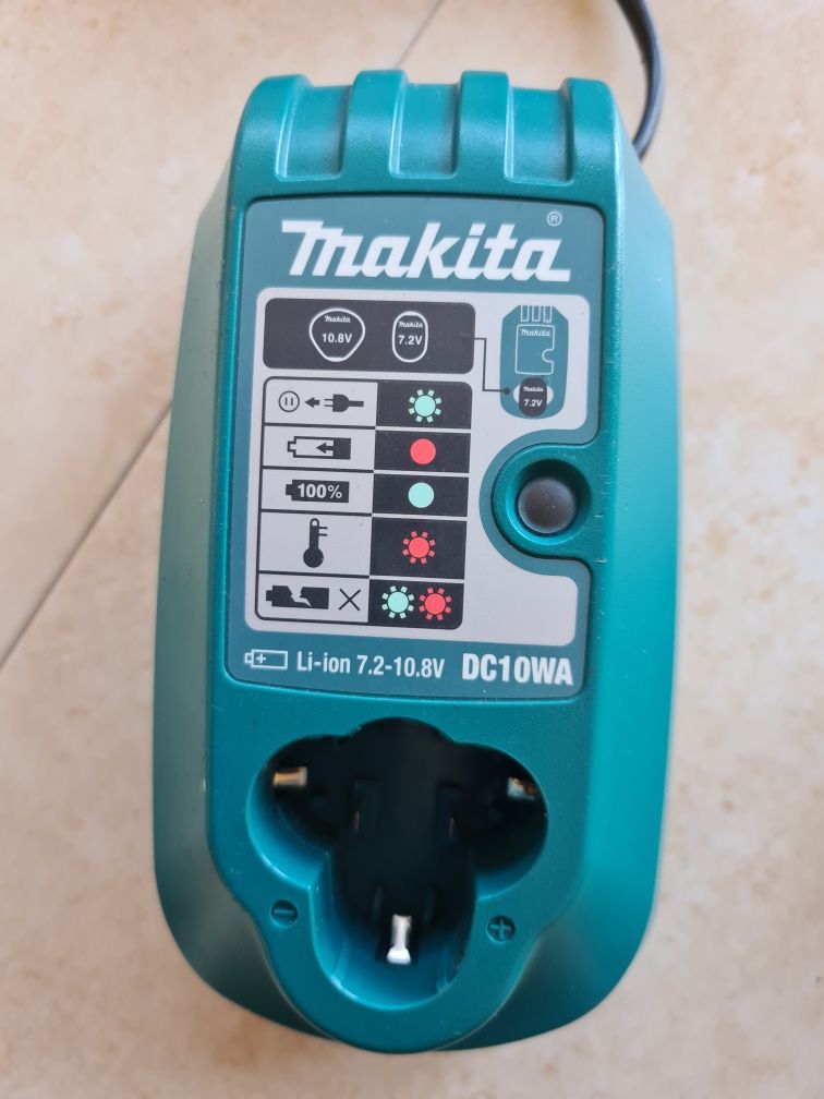 Makita HP 3300 - masina de gaurit si insurubat