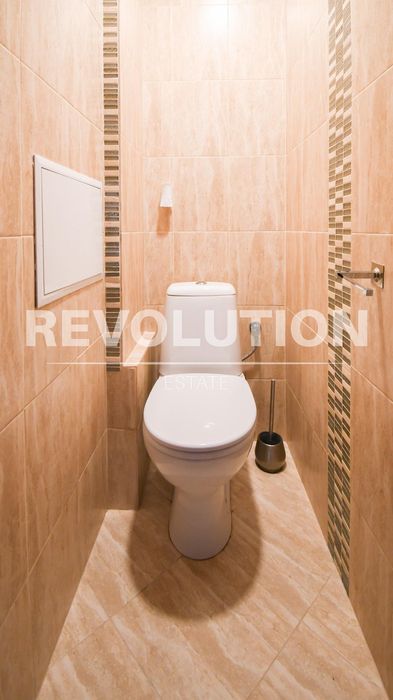 Дава се под наем Тристаен апартамент в София, Лозенец - 84 кв.м за 818 € - Снимка #12