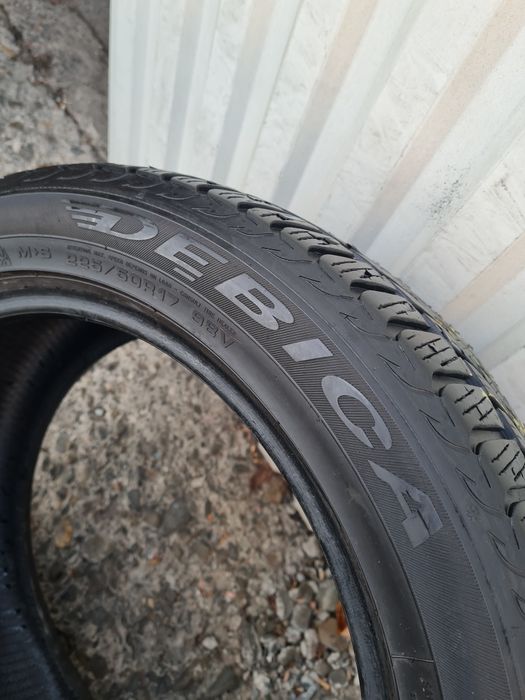 2 Anvelope de iarna *225/50R17*Debica*LICHIDARE STOC*75 Lei Buc*