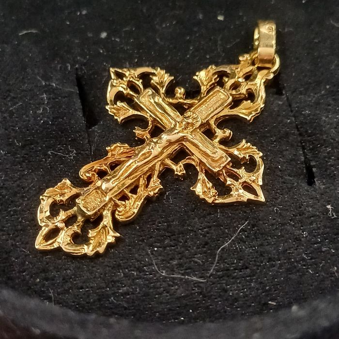 Кръст, ръчна изработка , 14 карата злато..