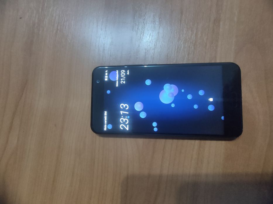 HTC U11 funcțional orice retea