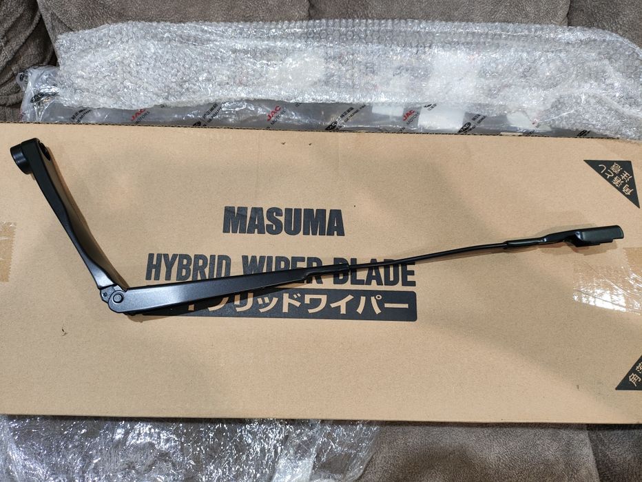 Поводок стеклоочистителя (дворник) jac j7 Новый