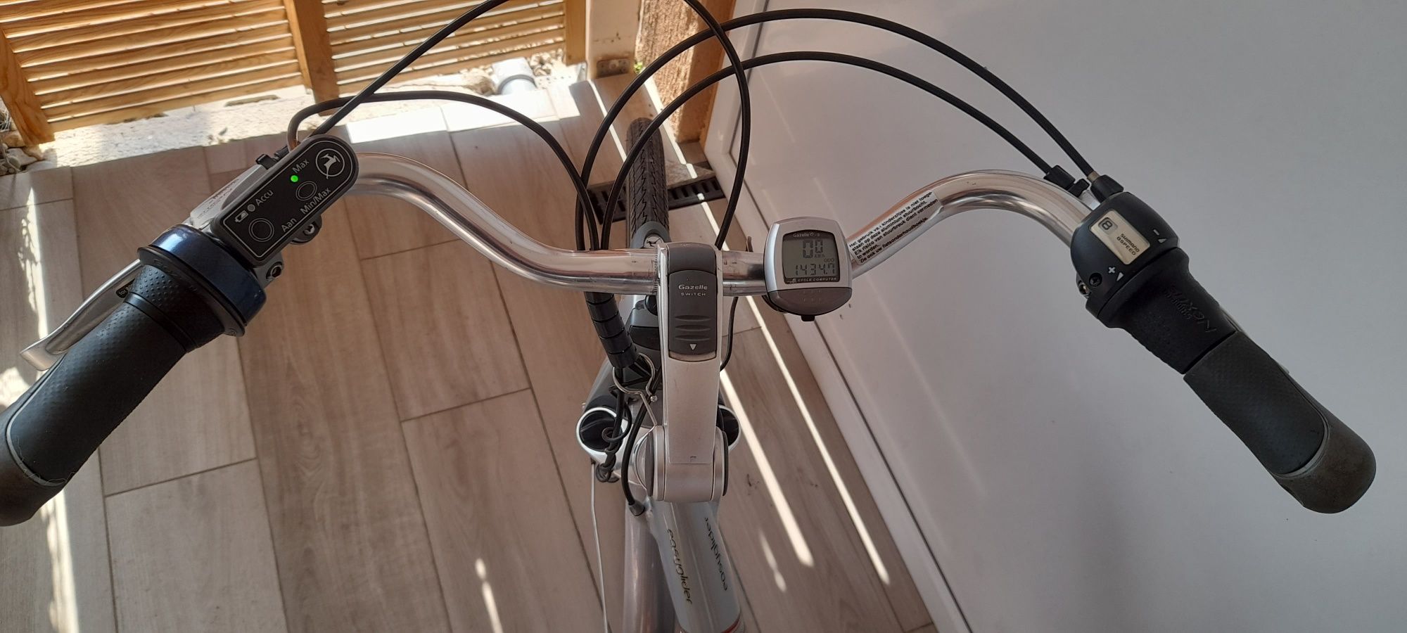 Bicicleta gazelle  electrică