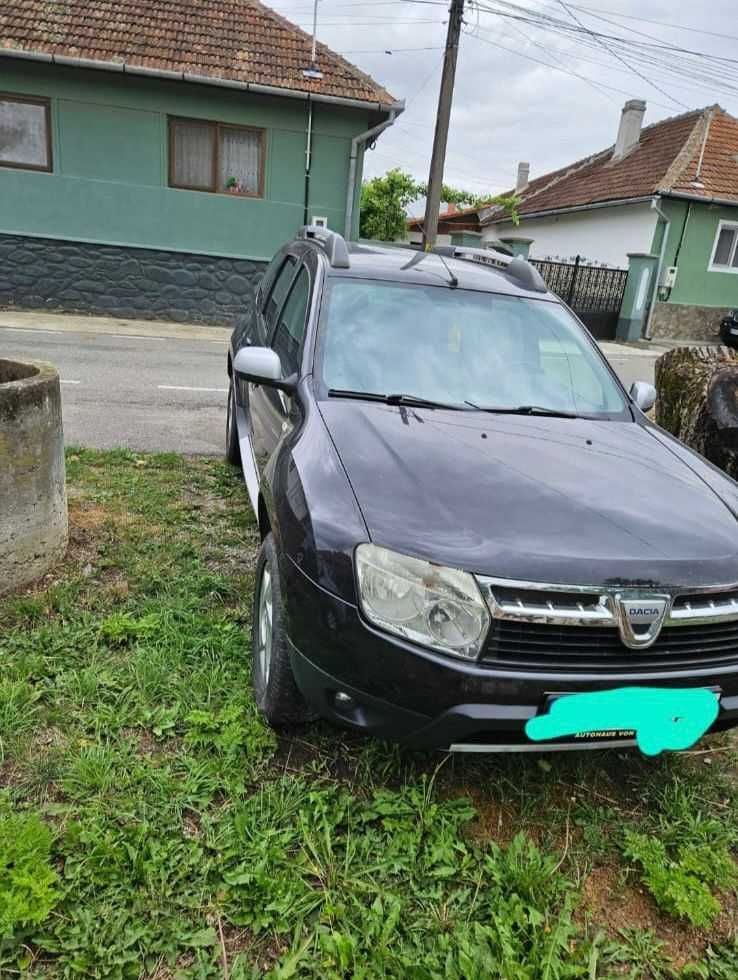 Vând Dacia duster,1.5 dci,4×2,110cp,an 2012