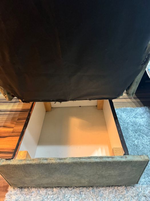 Fotoliu extensibil cu spatiu de depozitare