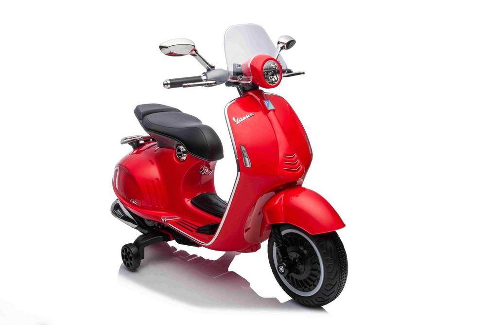 Лицензиран Акумулаторен Скутер Piaggio Vespa 946, 60W, 12V/4.5Ah