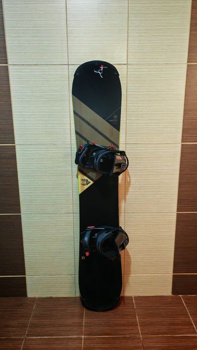 Placa snowboard nideker play 155 cm-legaturi boots Burton