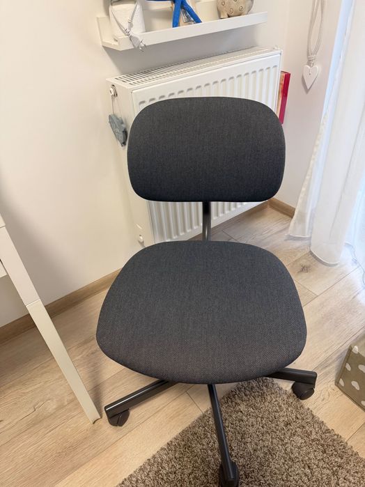 Birou Ikea cu scaun birou Ikea elev