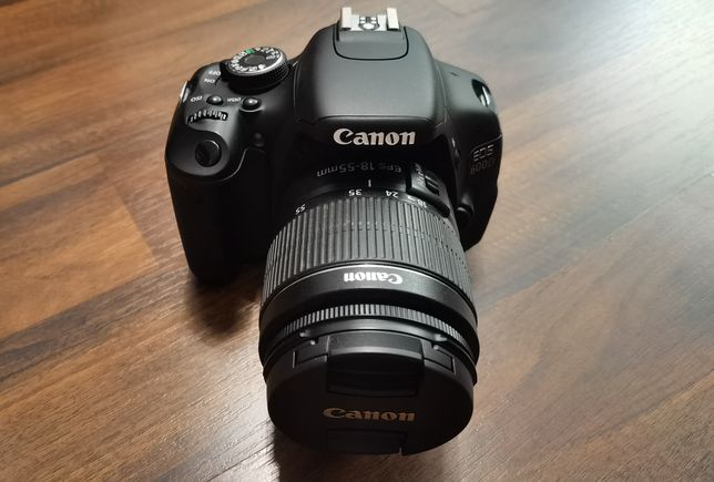 Vând DSLR Canon EOS 600d + obiectiv 18-55