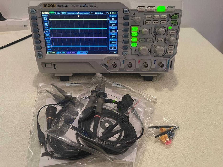 Osciloscop 4 canale 50MHz Rigol DS1054z #1