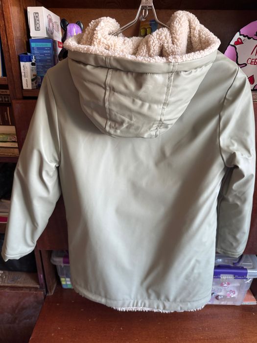 Куртка ZARA на девочку