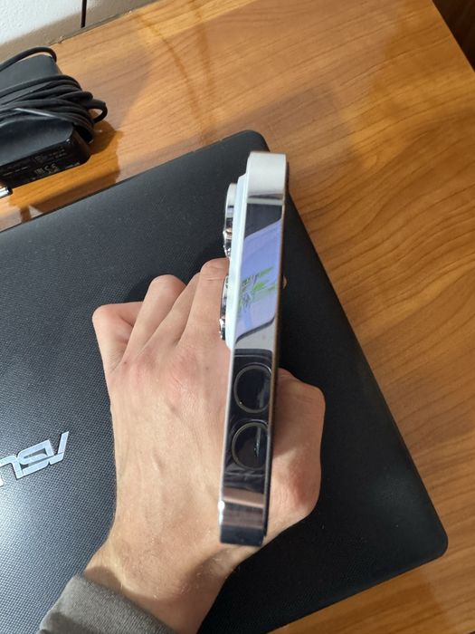 iPhone 14 pro max 128 gb. Predare personala. Pret 2500 lei negociabil