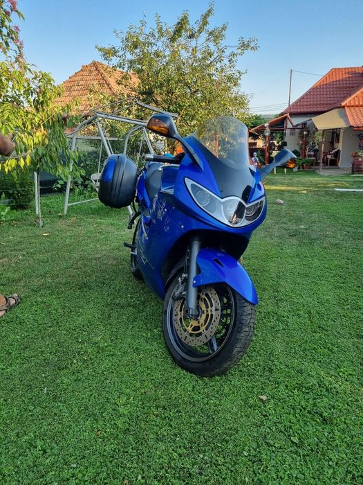 Triumph  St  1050