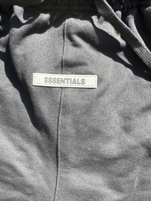 Pantaloni scurti Essentials PREMUIUM 2025